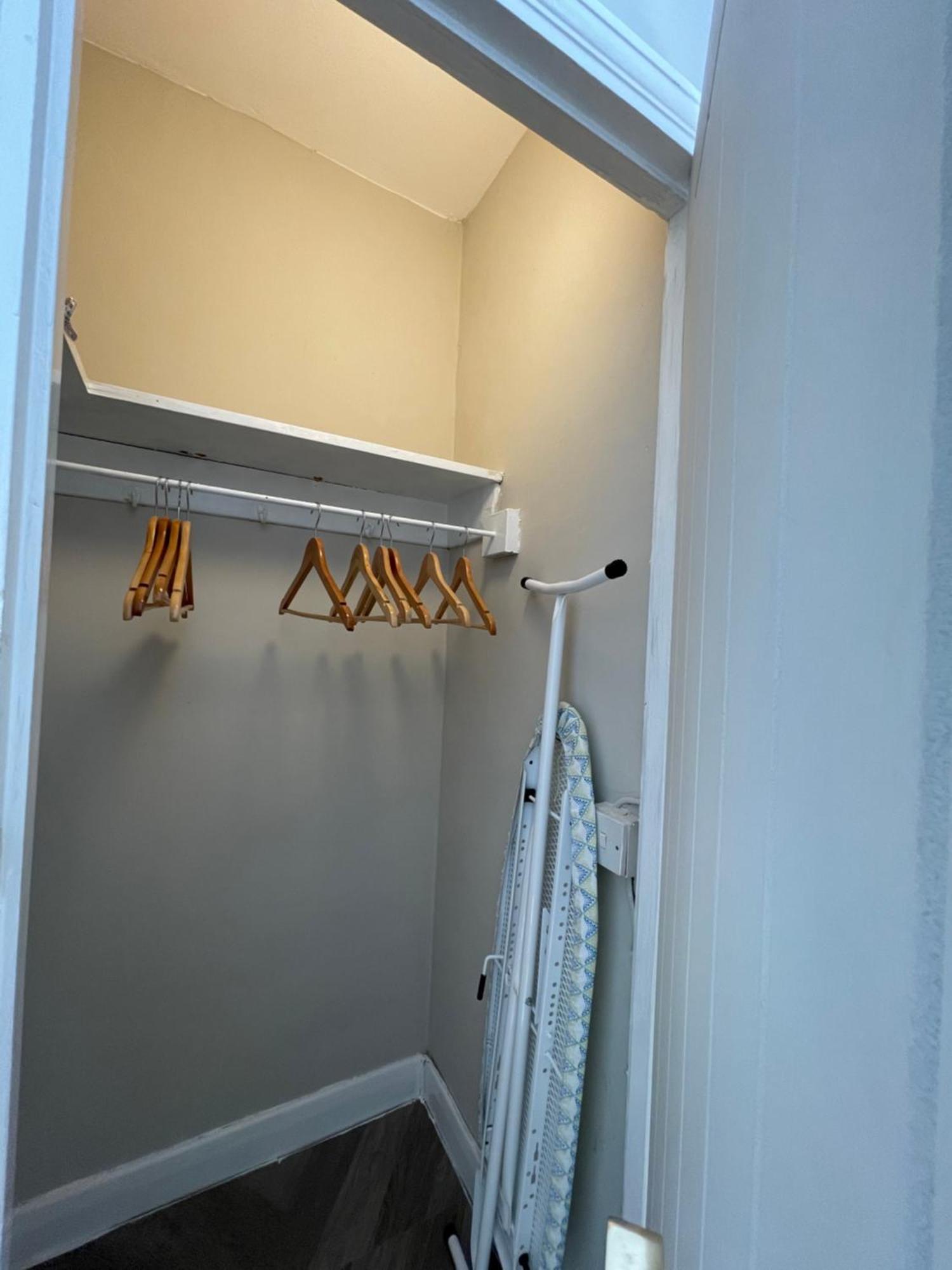 Modern Premium 2 Bedroom Home In Kent Chatham  Buitenkant foto
